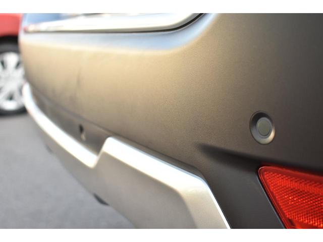 誤後進防止装置＆バックセンサー装備です。