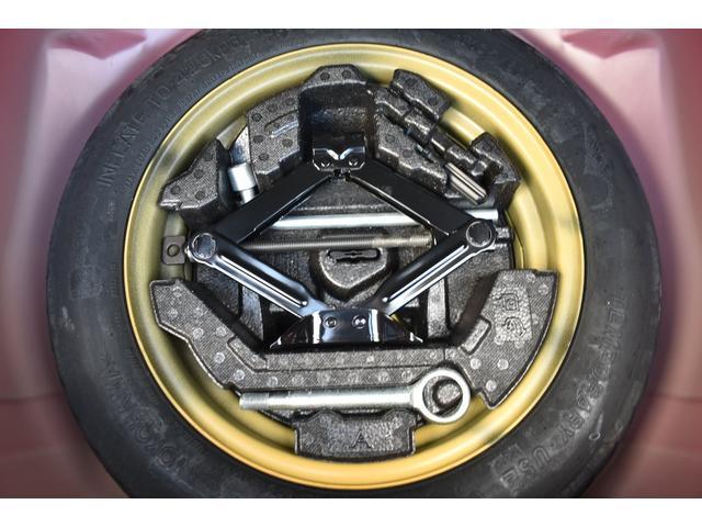 スペアタイヤ装備です