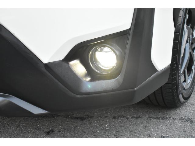 明るいＬＥＤヘッドランプとフロントフォグランプで夜道も安心して走ることが出来ます！