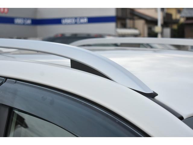 ＳＵＶらしいスタイリングのルーフレール装備