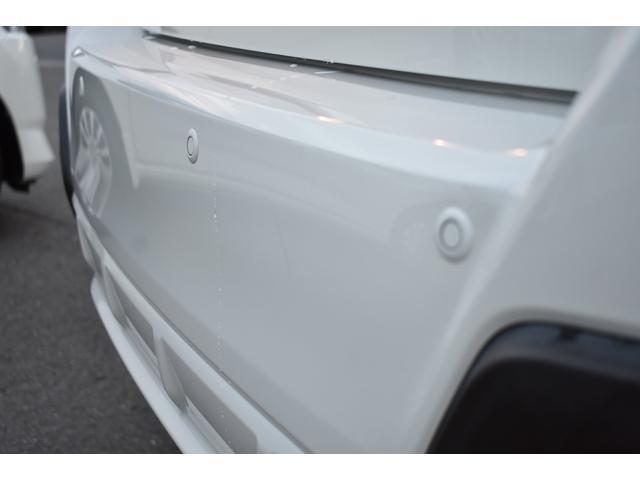 誤後進防止装置＆バックセンサー装備です。