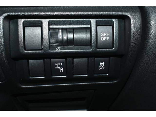 ［リヤビークルディテクション］後方からの車の接近もＬＥＤで知らせてくれます