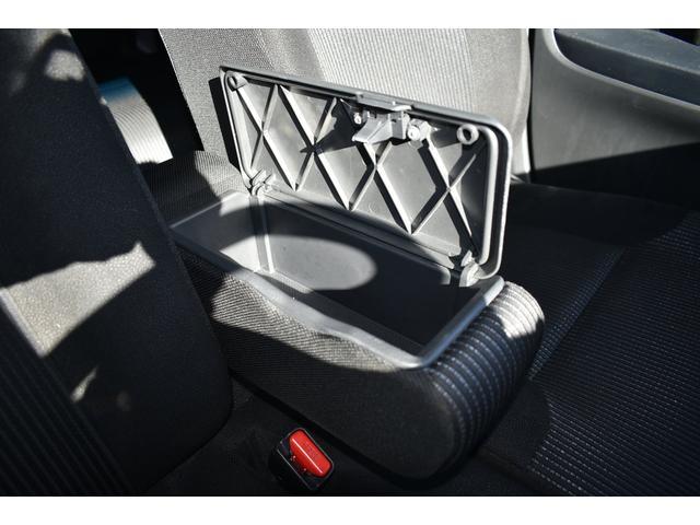 ステラ Ｒスマートアシスト　元社有車　ナビ　ＥＴＣ　タイヤ新品　ＬＥＤヘッド　ＬＥＤフォグ　スマアシ３　ナビ　ＥＴＣ　バックカメラ　オートエアコン　プッシュスタート　イモビライザー　アイドリングストップ　シートヒーター　誤後進防止装置　タイヤ新品　元社有車（44枚目）