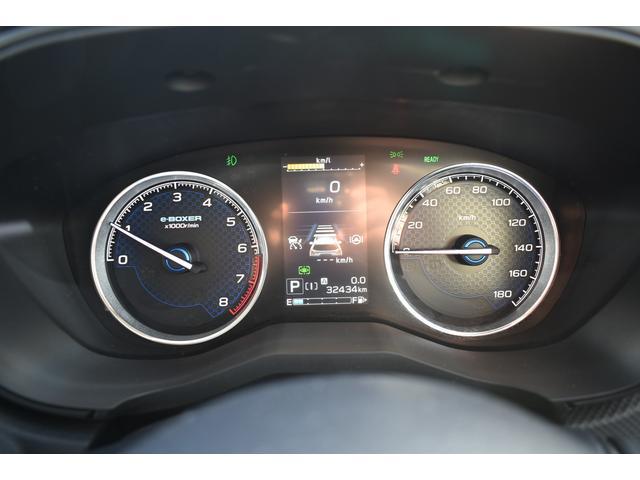 ���[�^�[���ɂ̓A�C�T�C�g�⎞���Ȃǂ̕\��������܂��B