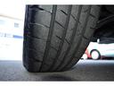 右後ろタイヤ　タイヤはひびもなく良好です！詳細は各タイヤ写真をご覧ください。タイヤパンク保証プログラム販売中！もしもの時にタイヤ４本新品交換！詳細はスタッフまで！※ホイールロックナットは展示用です。