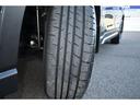 左前タイヤ　タイヤはひびもなく良好です！詳細は各タイヤ写真をご覧ください。タイヤパンク保証プログラム販売中！もしもの時にタイヤ４本新品交換！詳細はスタッフまで！※ホイールロックナットは展示用です。