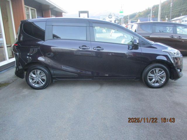 シエンタ Ｇ　クエロ（4枚目）