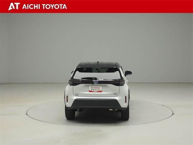ヤリスクロス ハイブリッドＺ　ドライブレコーダ　インテリジェントキー　アルミホイル　ＬＥＤライト　１オ－ナ－　リアカメラ　クルーズコントロール　横滑り防止システム　ナビＴＶ　メモリーナビゲーション　電動シ－ト　パワステ　キーフリー（5枚目）