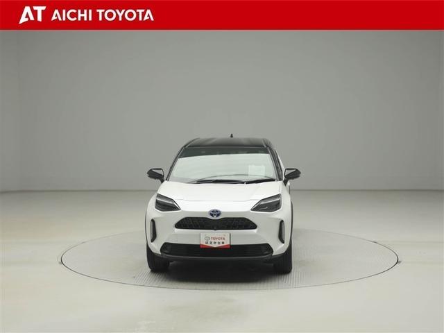 ヤリスクロス ハイブリッドＺ　ドライブレコーダ　インテリジェントキー　アルミホイル　ＬＥＤライト　１オ－ナ－　リアカメラ　クルーズコントロール　横滑り防止システム　ナビＴＶ　メモリーナビゲーション　電動シ－ト　パワステ　キーフリー（9枚目）