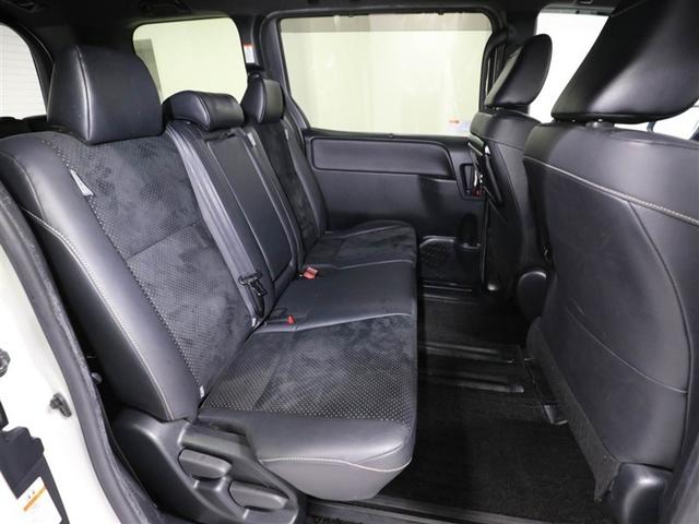 ヴォクシー ＺＳ　煌ＩＩＩ　プリクラッシュ　スマートキ　アイスト　ＤＶＤ再生機能　横滑り防止装置　ナビＴＶ　アルミ　三列シート　ＷＡＣ　盗難防止　オートエアコン　キーレス　ＥＴＣ装備　パワステ　メモリナビ　クルコン　ＡＢＳ（20枚目）