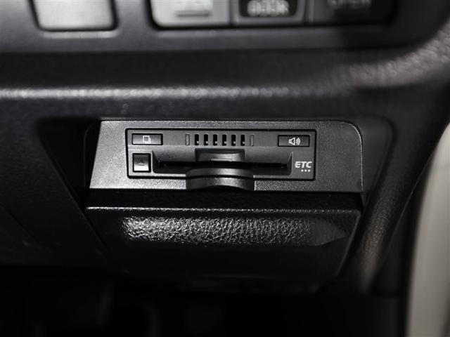 ヴォクシー ＺＳ　煌ＩＩＩ　プリクラッシュ　スマートキ　アイスト　ＤＶＤ再生機能　横滑り防止装置　ナビＴＶ　アルミ　三列シート　ＷＡＣ　盗難防止　オートエアコン　キーレス　ＥＴＣ装備　パワステ　メモリナビ　クルコン　ＡＢＳ（26枚目）