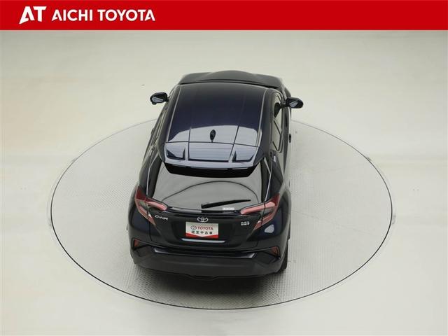 Ｃ－ＨＲ Ｇ　モード　ネロ　リアカメラ　衝突軽減　ＬＥＤヘッドライ　ワンオーナ　ミュージックプレイヤー接続可　クルコン　横滑り防止　パワーウインドウ　オートエアコン　フルセグテレビ　サイドエアバッグ　エアバック　ナビＴＶ　ＥＴＣ（13枚目）