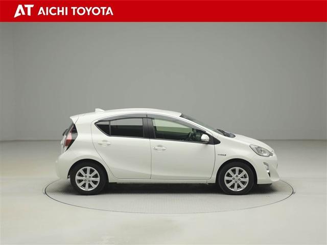 アクア Ｇブラックソフトレザーセレクション　Ｗエアバッグ　スマ－トキ－　ＬＥＤ　ナビＴＶ　イモビ　地デジテレビ　Ｒカメラ　クルーズコントロール　１オーナー　ＡＵＴＯエアコン　ＤＶＤ再生機能　ＥＳＣ　ＥＴＣ　ＡＷ　キーレス　ＰＳ　メモリナビ　ＰＷ（7枚目）