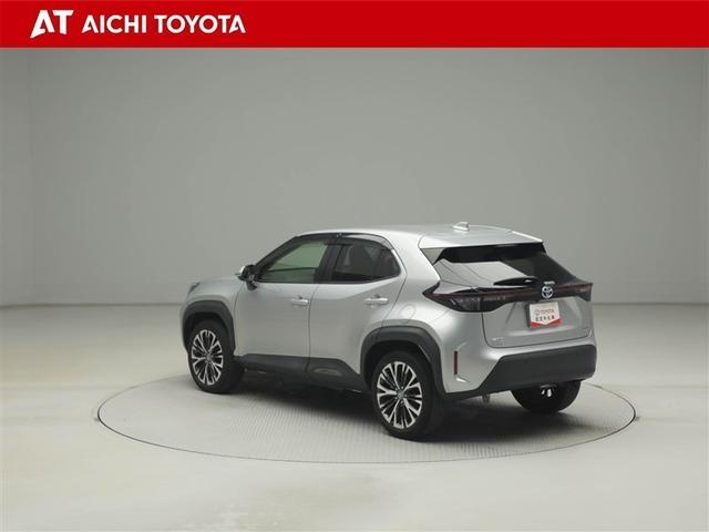 ヤリスクロス ハイブリッドＺ　ドライブレコーダ　インテリジェントキー　アルミホイル　ＬＥＤライト　１オ－ナ－　リアカメラ　クルーズコントロール　横滑り防止システム　ナビＴＶ　メモリーナビゲーション　電動シ－ト　パワステ　キーフリー（4枚目）