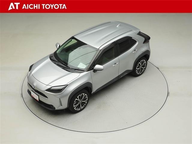 ヤリスクロス ハイブリッドＺ　ドライブレコーダ　インテリジェントキー　アルミホイル　ＬＥＤライト　１オ－ナ－　リアカメラ　クルーズコントロール　横滑り防止システム　ナビＴＶ　メモリーナビゲーション　電動シ－ト　パワステ　キーフリー（10枚目）