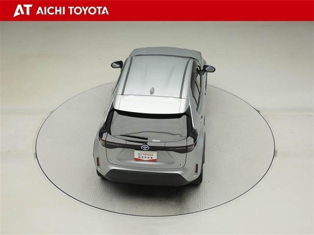 ヤリスクロス ハイブリッドＺ　ドライブレコーダ　インテリジェントキー　アルミホイル　ＬＥＤライト　１オ－ナ－　リアカメラ　クルーズコントロール　横滑り防止システム　ナビＴＶ　メモリーナビゲーション　電動シ－ト　パワステ　キーフリー（13枚目）