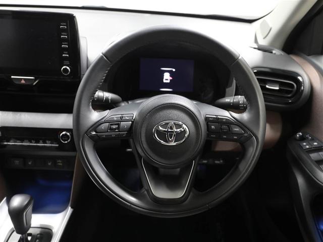 ヤリスクロス ハイブリッドＺ　ドライブレコーダ　インテリジェントキー　アルミホイル　ＬＥＤライト　１オ－ナ－　リアカメラ　クルーズコントロール　横滑り防止システム　ナビＴＶ　メモリーナビゲーション　電動シ－ト　パワステ　キーフリー（24枚目）