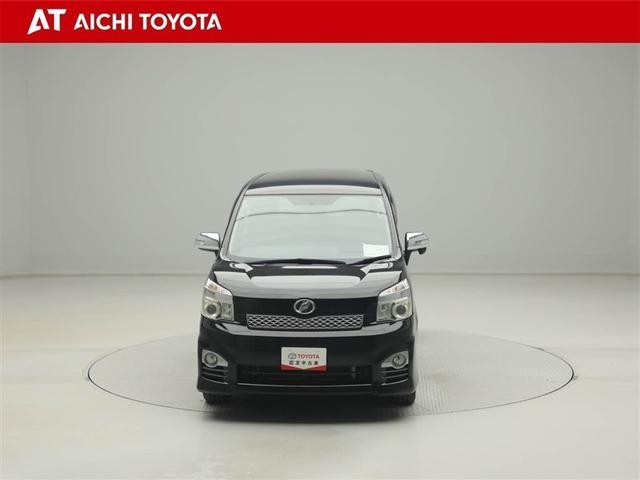 ヴォクシー ＺＳ　煌Ｚ　両側電動パワースライドドア　Ｒカメラ　プッシュスタートスマートキー　１オーナー　パワーステアリング　エアコン　ナビテレビ　ＤＶＤ再生可　フルセグテレビ　助手席エアバッグ　盗難防止システム　キーレス（9枚目）