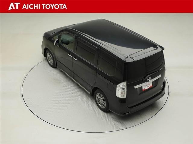 ヴォクシー ＺＳ　煌Ｚ　両側電動パワースライドドア　Ｒカメラ　プッシュスタートスマートキー　１オーナー　パワーステアリング　エアコン　ナビテレビ　ＤＶＤ再生可　フルセグテレビ　助手席エアバッグ　盗難防止システム　キーレス（12枚目）