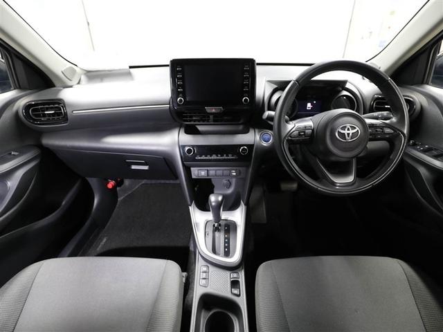 ヤリスクロス ハイブリッドＧ　サポカーＳ　バックモニター　１オーナー　盗難防止システム　フルセグＴＶ　クルーズＣ　スマートキー＆プッシュスタート　ナビＴＶ　横滑り防止　オートエアコン　キーレスエントリー　パワーウィンド　エアバック（18枚目）