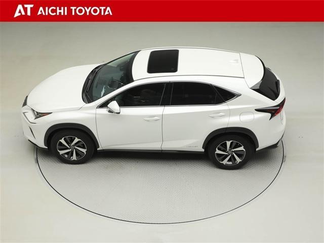 NX NX300h バージョンL フルセグ 横滑り防止機能 オートクルーズ DVD再生 AC AW ミュージックプレイヤー接続可 盗難防止装置 ETC 100V電源 ナビTV サンルーフ ABS 電動シート エアバッグ スマートキー(11枚目)