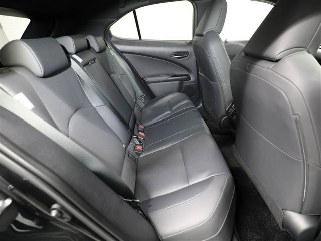 ＵＸ ＵＸ３００ｅ　バージョンＬ　衝突被害軽減システム　ＤＶＤ再生　ドラレコ　ムーンルーフ　レザーシート　メモリナビ　ＥＴＣ　オートクルーズコントロール　ミュージックプレイヤー接続可　電動シート　フルセグ　ＬＥＤヘッドランプ　ＡＢＳ（20枚目）