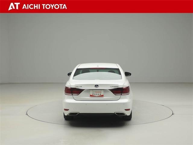 ＬＳ ＬＳ６００ｈ　バージョンＣ　ＬＥＤヘッドライト　セキュリティー　本革シート　４ＷＤ　スマートキー　バックカメラ　クルーズコントロール　ＥＴＣ　パワーシート　ドラレコ　フルセグ　ミュージックプレイヤー接続可　横滑り防止装置（5枚目）