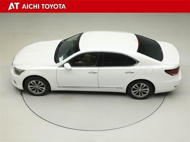 ＬＳ ＬＳ６００ｈ　バージョンＣ　ＬＥＤヘッドライト　セキュリティー　本革シート　４ＷＤ　スマートキー　バックカメラ　クルーズコントロール　ＥＴＣ　パワーシート　ドラレコ　フルセグ　ミュージックプレイヤー接続可　横滑り防止装置（11枚目）
