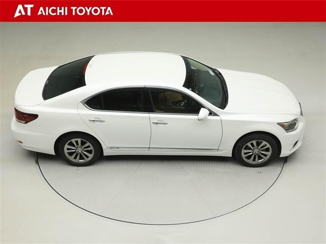 ＬＳ ＬＳ６００ｈ　バージョンＣ　ＬＥＤヘッドライト　セキュリティー　本革シート　４ＷＤ　スマートキー　バックカメラ　クルーズコントロール　ＥＴＣ　パワーシート　ドラレコ　フルセグ　ミュージックプレイヤー接続可　横滑り防止装置（15枚目）
