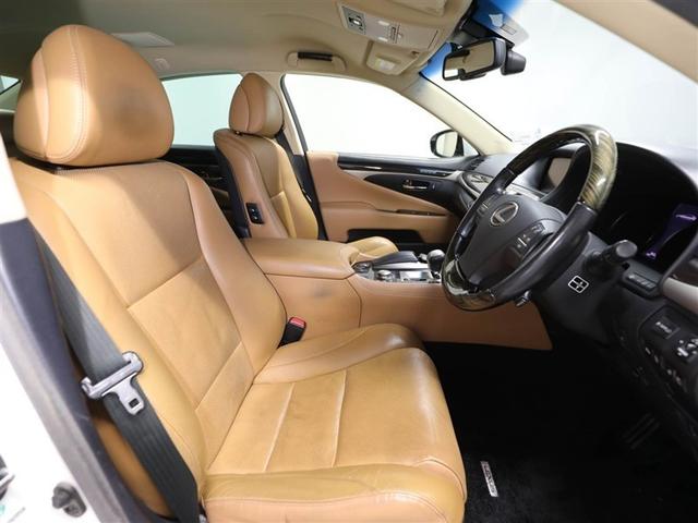 ＬＳ ＬＳ６００ｈ　バージョンＣ　ＬＥＤヘッドライト　セキュリティー　本革シート　４ＷＤ　スマートキー　バックカメラ　クルーズコントロール　ＥＴＣ　パワーシート　ドラレコ　フルセグ　ミュージックプレイヤー接続可　横滑り防止装置（19枚目）