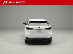 ハイブリッド車を買うならトヨタの『ＴＯＹＯＴＡ認定中古車』！保証は、初度登録年月より起算して１０年間、累計走行距離２０万キロ迄。更に、ロングラン保証が１年付で安心安全です♪ 5