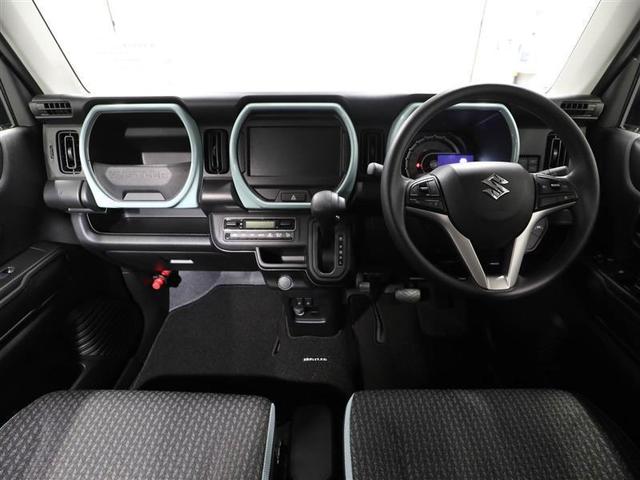 しっかりまとまった感のあるインパネ。各操作スイッチなども使いやすい位置に配置されていますよ。