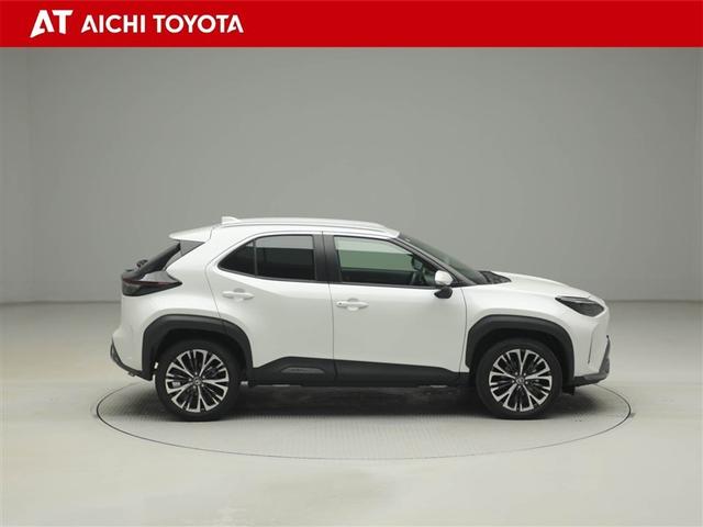 ヤリスクロス Z アドベンチャー オートエアコン 電動シート オートクルーズコントロール LEDヘッド ETC パワーウィンドウ スマートキー アルミホイール ドライブレコーダー 横滑り防止装置 ミュージックプレイヤー接続可 キーレス(7枚目)