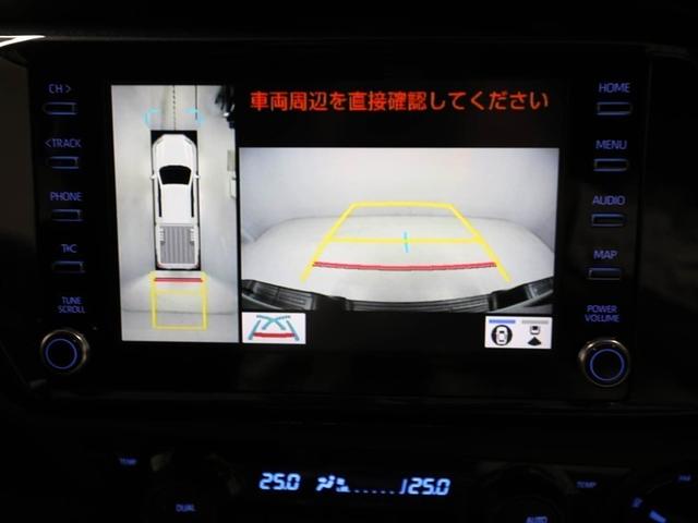パノラミックビューモニターを装備。駐車場や交差点でクルマを真上から見るように周囲を確認できます。機能の詳細は販売店スタッフまでおたずねください。