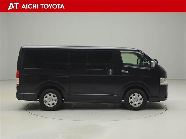 ハイエースバン スーパーGL ダークプライム スマートキープッシュスタート リアカメラ 横滑り防止機能 衝突軽減 エアコン LEDライト パワーウインドウ エアバッグ ABS 助手席エアバック ワンオーナー ETC車載器 キーレス DVD再生(7枚目)
