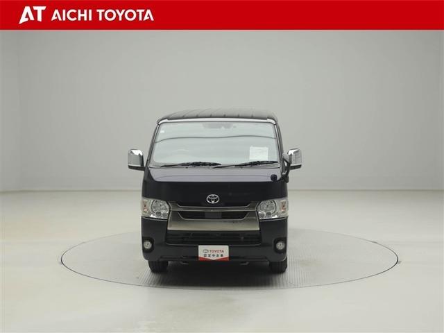 ハイエースバン スーパーGL ダークプライム スマートキープッシュスタート リアカメラ 横滑り防止機能 衝突軽減 エアコン LEDライト パワーウインドウ エアバッグ ABS 助手席エアバック ワンオーナー ETC車載器 キーレス DVD再生(9枚目)