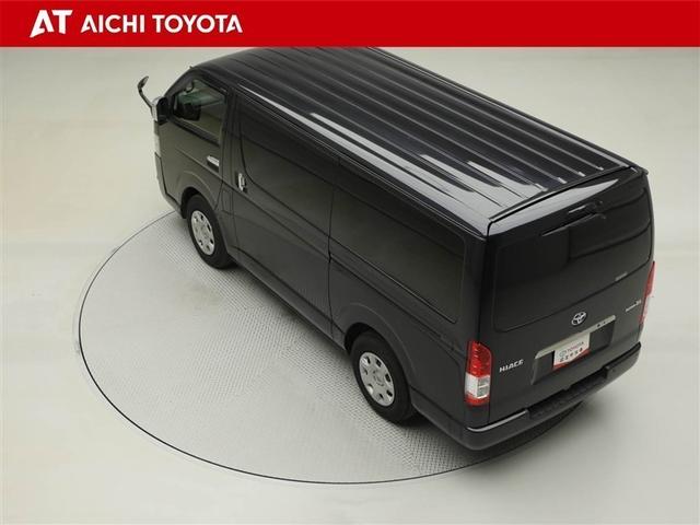 ハイエースバン スーパーGL ダークプライム スマートキープッシュスタート リアカメラ 横滑り防止機能 衝突軽減 エアコン LEDライト パワーウインドウ エアバッグ ABS 助手席エアバック ワンオーナー ETC車載器 キーレス DVD再生(12枚目)