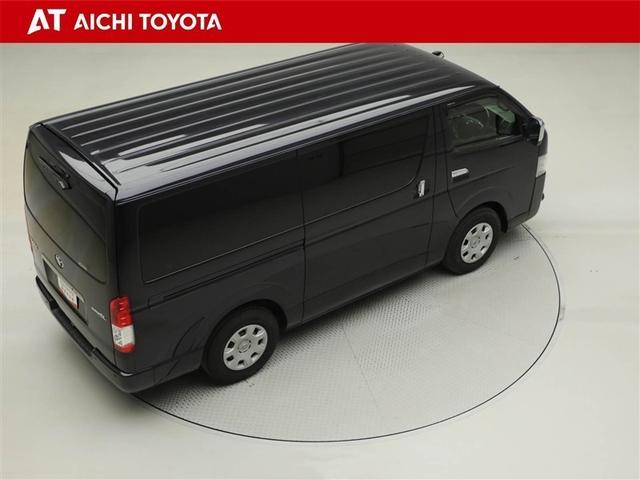 ハイエースバン スーパーGL ダークプライム スマートキープッシュスタート リアカメラ 横滑り防止機能 衝突軽減 エアコン LEDライト パワーウインドウ エアバッグ ABS 助手席エアバック ワンオーナー ETC車載器 キーレス DVD再生(14枚目)