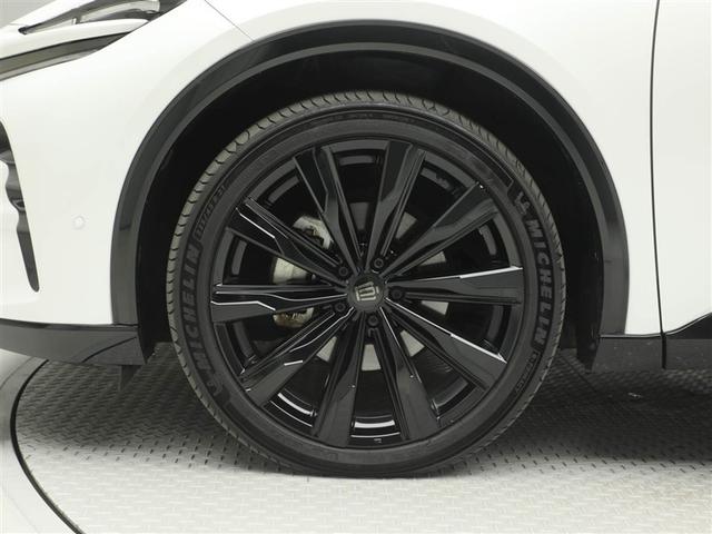 クラウンスポーツ Ｚ　ムーンルーフ　ＡＷＤ　フルセグテレビ　１オーナー　ＥＴＣ車載器　クルコン　横滑り防止装置　エアバッグ　本革　ＡＣ１００Ｖ　ミュージックプレイヤー接続可　ＴＶ　ドラレコ　キーレス　盗難防止装置　ＡＢＳ（31枚目）