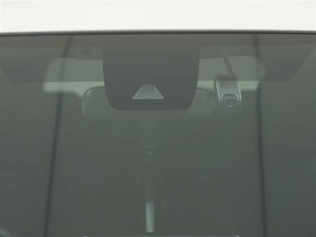 進化を続けるトヨタの予防安全パッケージ「トヨタセーフティセンス」＆ドラレコを装備しています。※ドライブレコーダーに記録媒体（ＳＤカード等）は付属しておりません。