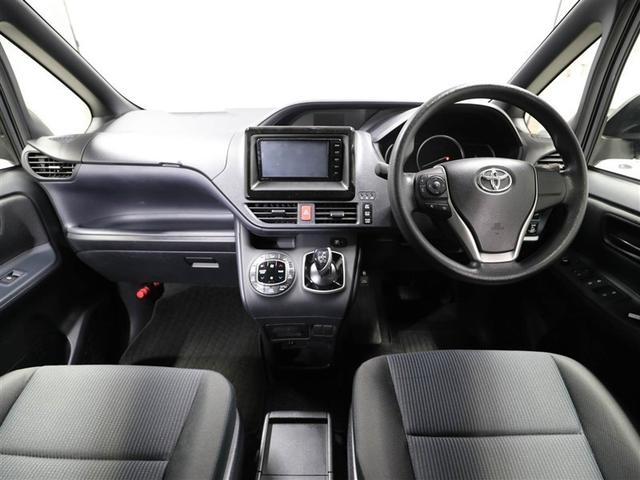 ヴォクシー ハイブリッドＸ　ＡＣ　キーレスエントリー　ナビ・ＴＶ　ＤＶＤ　リアオートエアコン　両側自動ドア　ＬＥＤヘッドライト　バックモニター　三列シート　盗難防止　スマートキー　アルミホイール　ＥＴＣ車載器　横滑り防止　ＰＳ（18枚目）