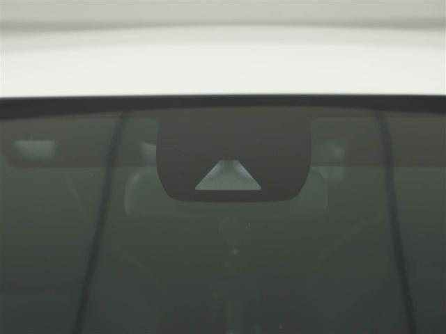 カローラ ハイブリッド　ダブルバイビー　衝突軽減　盗難防止　バックモニター　ＬＥＤヘッドライト　フルセグＴＶ　クルーズコントロール　横滑り防止機能　メモリーナビ　キーレス　ＥＴＣ　エアバッグ　スマートキー　４ＷＤ　アルミホイール（28枚目）