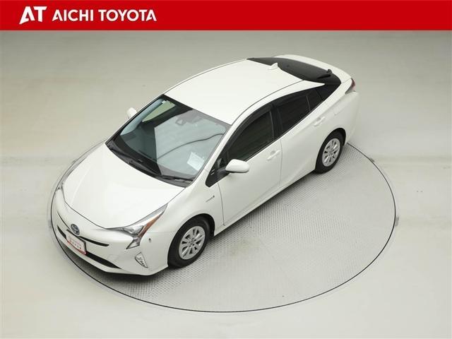 プリウス Ｓ　ＤＶＤ視聴可能　ＬＥＤヘット　地デジテレビ　盗難防止システム　スマキー　ＡＣ　ナビ＆ＴＶ　メディアプレイヤー接続　横滑り防止システム　バックガイドモニター　ＥＴＣ車載器　アルミホイール　リモコンキー（10枚目）