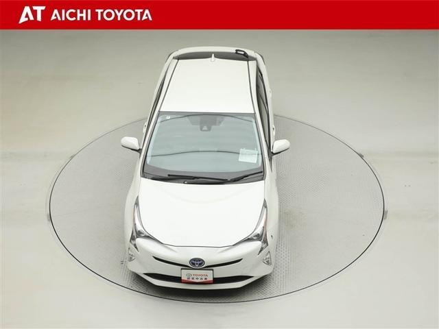 プリウス Ｓ　ＤＶＤ視聴可能　ＬＥＤヘット　地デジテレビ　盗難防止システム　スマキー　ＡＣ　ナビ＆ＴＶ　メディアプレイヤー接続　横滑り防止システム　バックガイドモニター　ＥＴＣ車載器　アルミホイール　リモコンキー（17枚目）