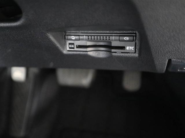 プリウス Ｓ　ＤＶＤ視聴可能　ＬＥＤヘット　地デジテレビ　盗難防止システム　スマキー　ＡＣ　ナビ＆ＴＶ　メディアプレイヤー接続　横滑り防止システム　バックガイドモニター　ＥＴＣ車載器　アルミホイール　リモコンキー（26枚目）