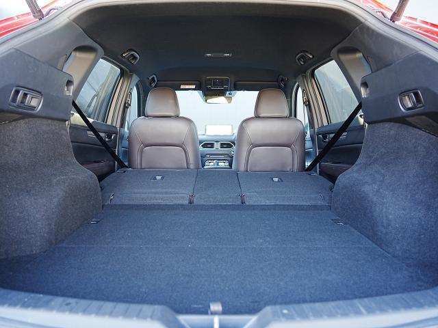 CX-5 XD エクスクルーシブモード 衝突被害軽減システム アダプティブクルーズコントロール 全周囲カメラ オートマチックハイビーム 革シート 電動シート シートヒーター バックカメラ オートライト LEDヘッドランプ Bluetooth(17枚目)