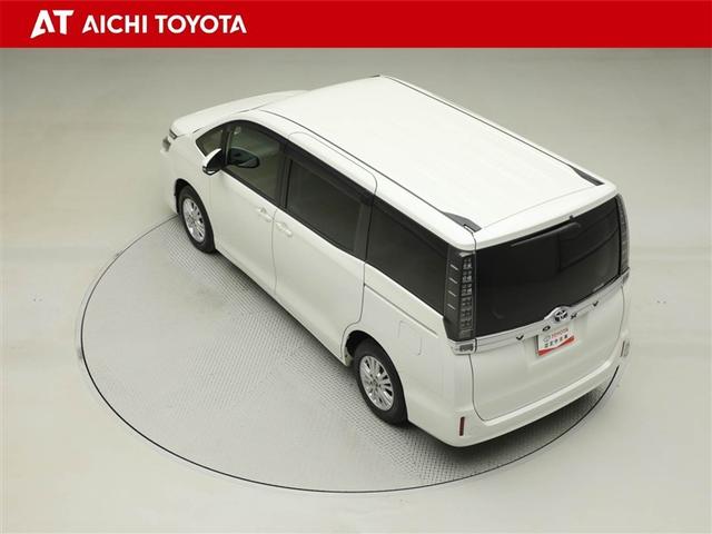 ヴォクシー Ｖ　両側自動ドア　ＬＥＤヘッドランプ　メモリーナビ　クルーズコントロール　ＤＶＤ再生　ＥＴＣ　スマートキー　ＥＳＣ　リアエアコン　盗難防止システム　３列シート　アイドリングストップ　Ｗエアバック　ＡＢＳ（12枚目）