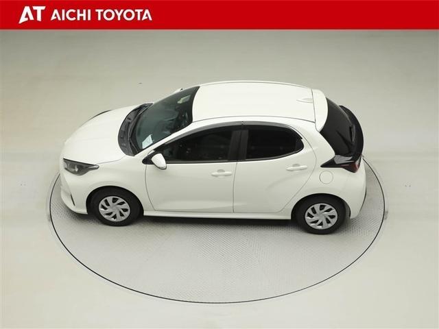 ヤリス ハイブリッドＧ　フルセグＴＶ　サイドエアバッグ　スマートキ　Ｂモニター　ドライブレコーダー　ＥＴＣ車載器　横滑り防止装置　クルコン　セキュリティアラーム　メディアプレイヤー接続　パワステ　メモリーナビゲーション（11枚目）