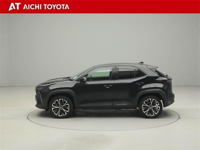 ヤリスクロス ハイブリッドＺ　クルーズＣ　横滑防止装置　ＴＶ　リアカメラ　ワンオーナー車　フルセグ地デジ　ＬＥＤライト　盗難防止装置　電動シート　ＡＷ　キーレス　スマートキー　ＡＢＳ　４ＷＤ　ＥＴＣ　ＡＣ１００Ｖ　エアバッグ（3枚目）