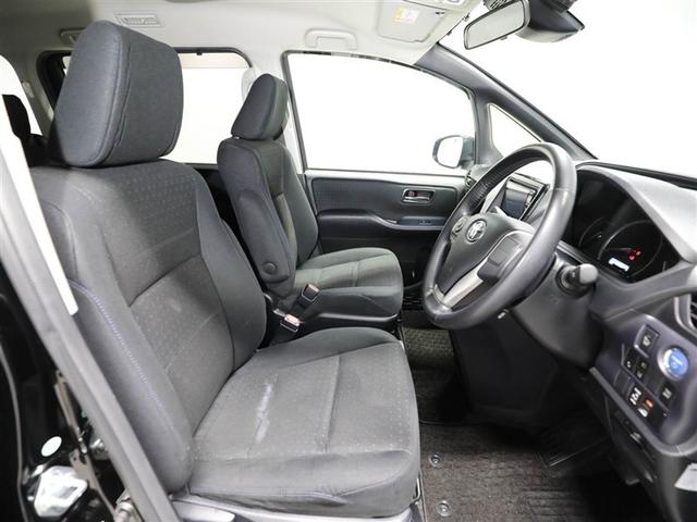 ヴォクシー ハイブリッドＶ　スマートキープッシュスタート　盗難防止アラーム　ＤＶＤ再生可　Ｂモニター　オートクルーズ　Ｗエアバック　ナビＴＶ　ＥＳＣ　ＥＴＣ車載器　リモコンキー　ＰＳ　ＬＥＤヘットライト　運転席エアバック　３列（19枚目）